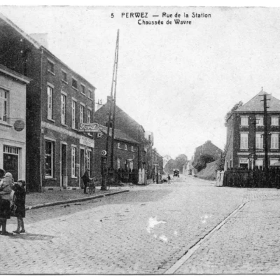 Perwez - Rue de la Station et chaussée de Wavre - Entre deux guerres