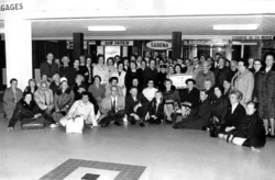 Le groupe accompagnant la centenaire avant d’embarquer à Zaventem